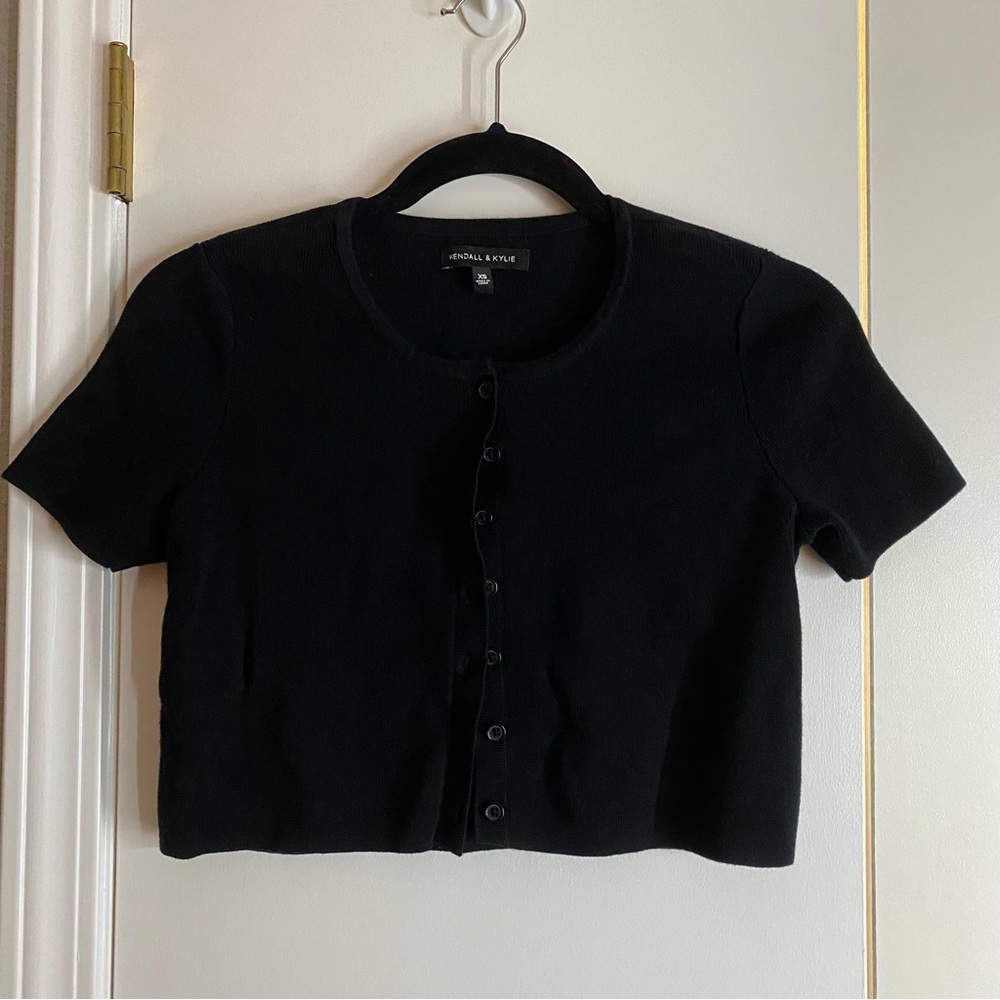 Kendall & Kylie Short Sleeve Cardigan Sweater Top - Picture 3 of 9